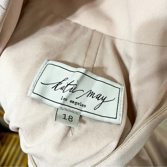 Katie May Legacy Gown Off The Shoulder Formal Dress Size 18 - Picture 7 of 9